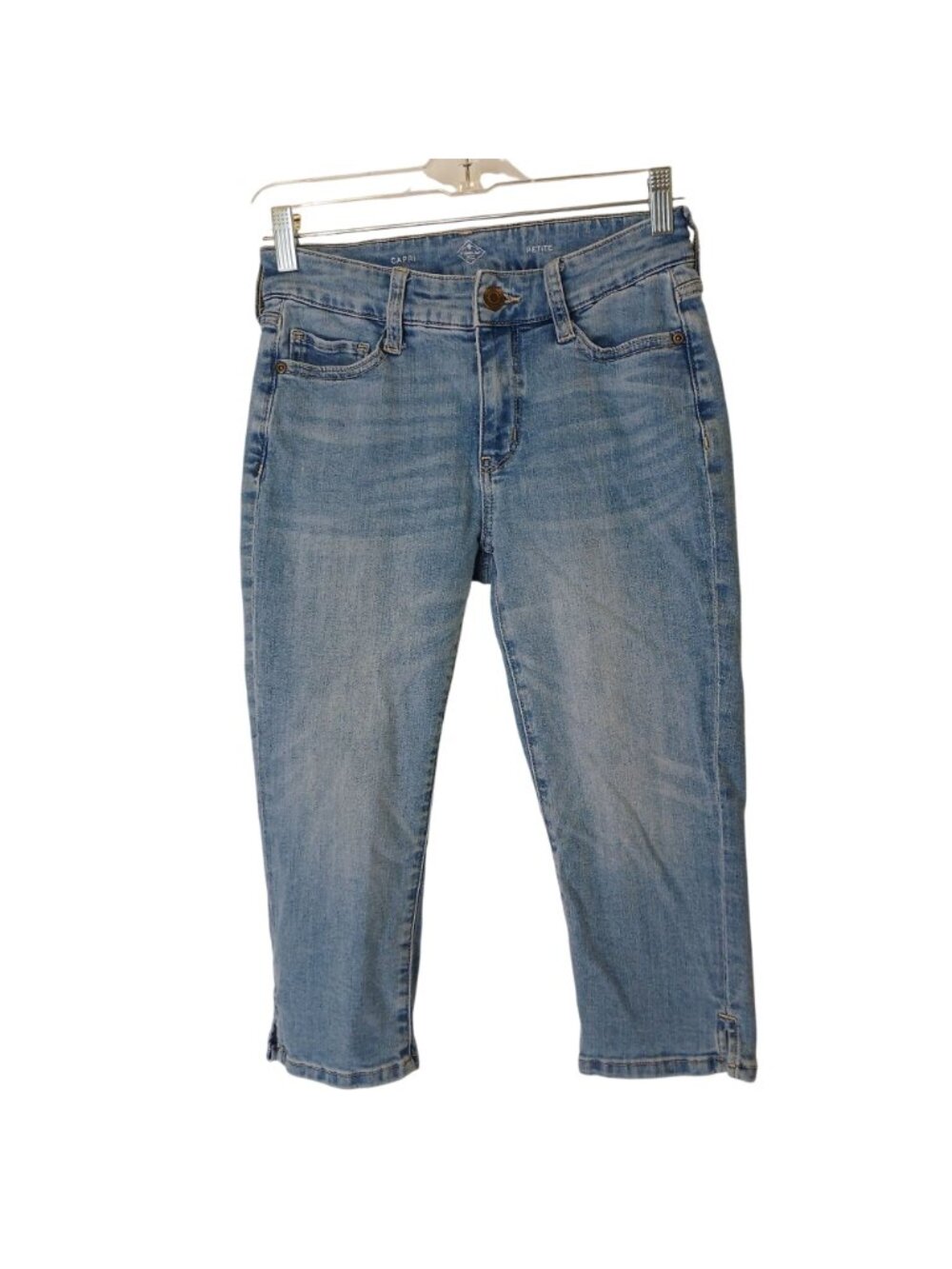 St. Johns Bay Womens 2P Petite Capri Jeans Light Wash Denim 5-Pocket Design #B-3 - Picture 10 of 11